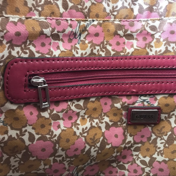 Guess Logo Carryall Tote - Picture 9 of 15